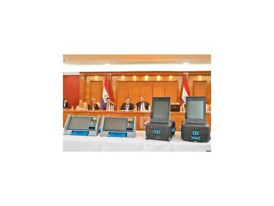 Evalúan máquinas de voto y medidas contra los hackeos