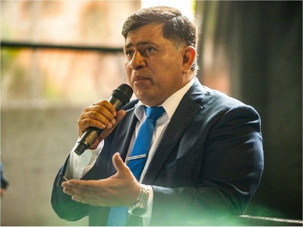 Fiscalía imputa por lesión de confianza y estafa a intendente Armando Gómez