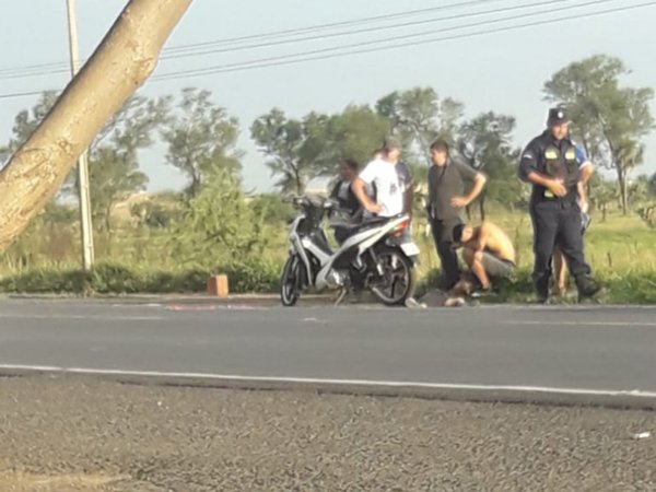 Niño de 2 años cayó de la moto y murió arrollado