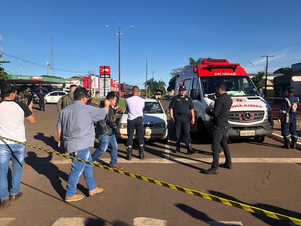 Asesinan a dos hombres en plena línea internacional  - Nacionales - ABC Color