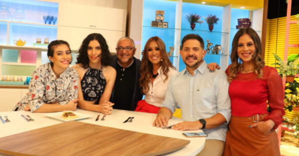 APURADA EN DEBUT ¿Yolanda Park se casa con “Chipi” Vera en el 2020?
