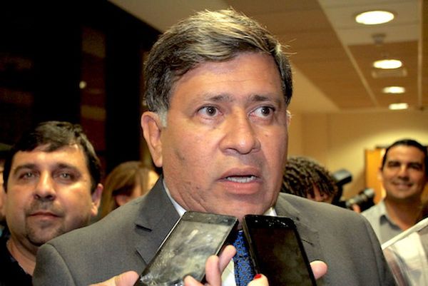 “Lo de Lambaré no es una cuestión de color y se debe investigar”, dice Buzarquis