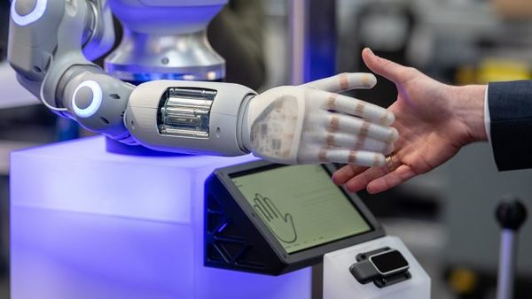 Niñas buscan con la robótica ideas contra el cambio climático » Ñanduti