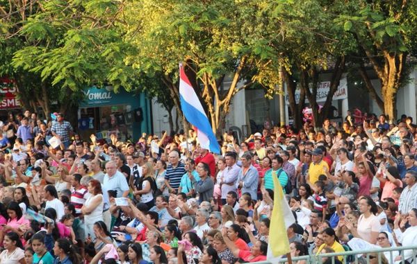 Sorprende gran concurrencia de fieles en Caacupé - Nacionales - ABC Color