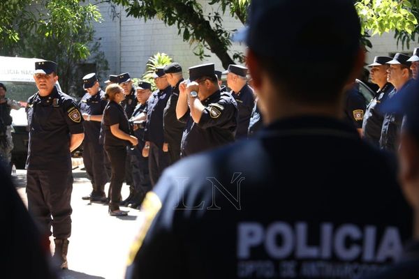 Comisarías móviles y espacios para niños cerca de la basílica