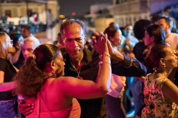 La bachata, el alpinismo y el masaje tailandés, ¿Patrimonio de la Humanidad? - Mundo - ABC Color