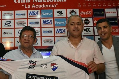 Chiqui desmiente supuesto interés de Cerro Porteño