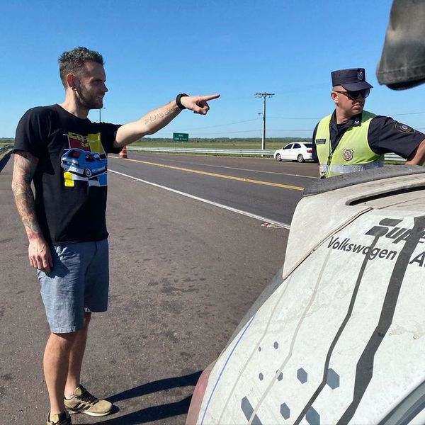 “Bienvenido amigo extranjero”: Caminera recibe a visitantes pidiendo coimas - Nacionales - ABC Color
