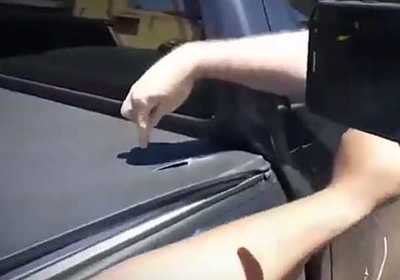 Hombre denuncia que policía le plantó droga | Radio Regional 660 AM