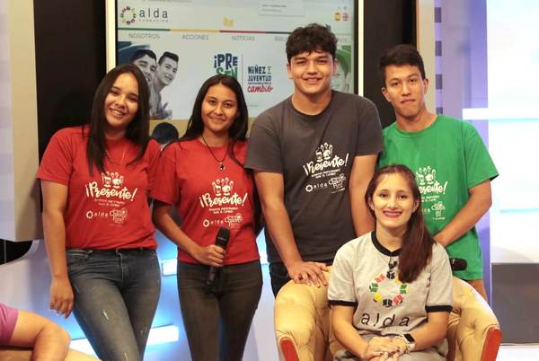 Jóvenes de Limpio encuentran formas de expresión a través de cortometrajes con celulares | .::Agencia IP::.