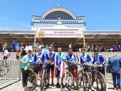 Más de 250 kilómetros a pedal para venerar a la Virgen de Caacupé