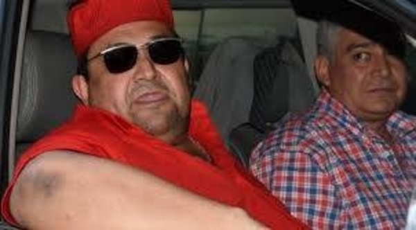 HOY / Concejal "islamista" que dijo tener 14 esposas acusado de agredir a madre de su hijo