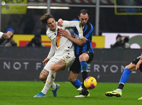 Inter igualó ante la Roma y deja camino libre a la Juve