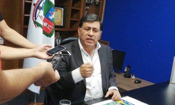 HOY /  Con la comuna en bancarrota  y todos acusándolo, Gómez  dice: "No utilicé ningún dinero"