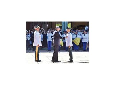Egresan 106 oficiales de Academia Militar
