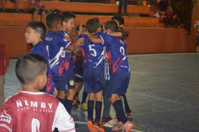 Amambay con Franco definen el Nacional C9 de fútbol de salón