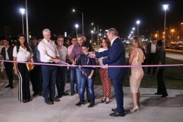 Gobierno Nacional habilita parque lineal de la Costanera de Asunción