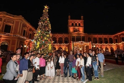 HOY / Navidad en el Palacio con más de 1.000 piezas de artesanía paraguaya