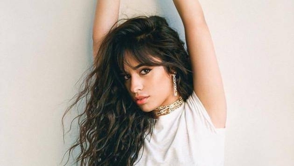 HOY / Camila Cabello publica "Romance", su nuevo disco