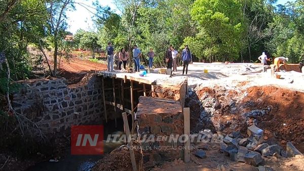 LA PAZ: PUENTE DONADO POR EMBAJADA DEL JAPÓN ESTÁ A PUNTO DE CULMINAR