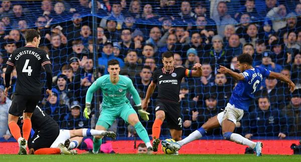 Tropiezo del Chelsea ante el resucitado Everton - Fútbol - ABC Color