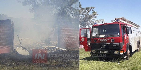 INCENDIO TOTAL DE UNA VIVIENDA EN MARÍA AUXILIADORA