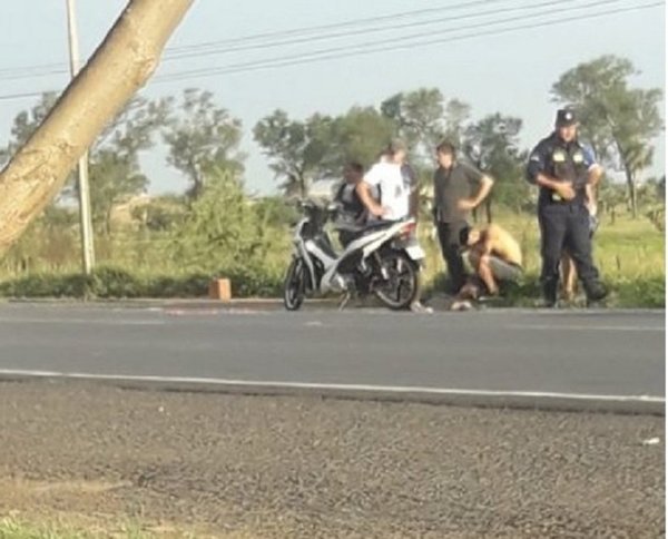 Bebé fallece arrollado tras caer de motocicleta | Noticias Paraguay