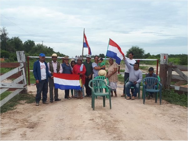 Comunidad de María Auxiliadora bloquea camino ante desidia de autoridades