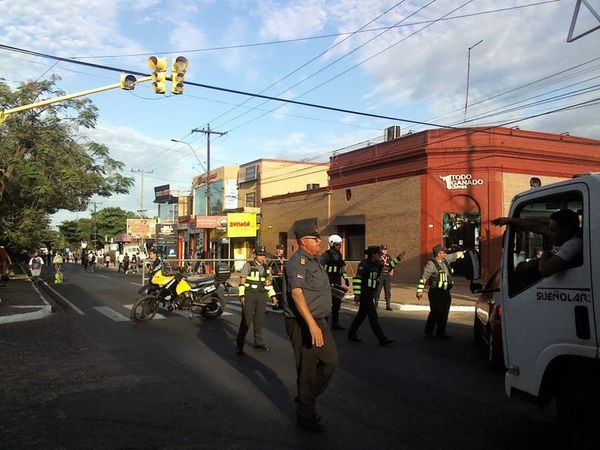 Desvíos: Ruta PY02 se volvió peatonal - Nacionales - ABC Color