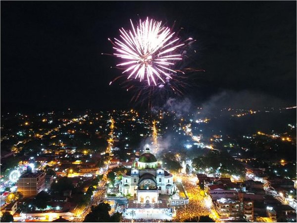 Con la fe intacta, católicos reciben el Día de la Virgen