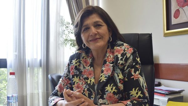 “La humanidad necesita  más mujeres en política”