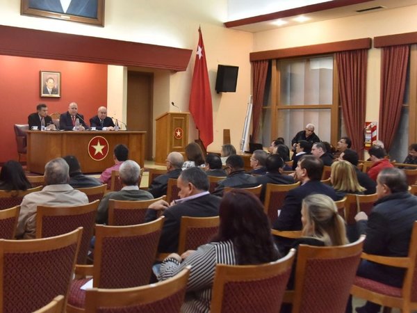 Miles fueron expulsados por casos menores y se ignora a condenados