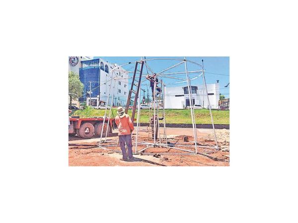 Atractivos navideños copan avenidas y plazas en el Este