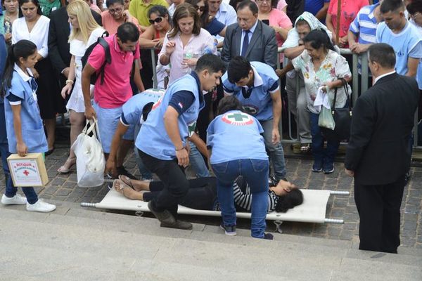 Salud reporta una muerte y 16.000 personas atendidas en operativo Caacupé - Nacionales - ABC Color
