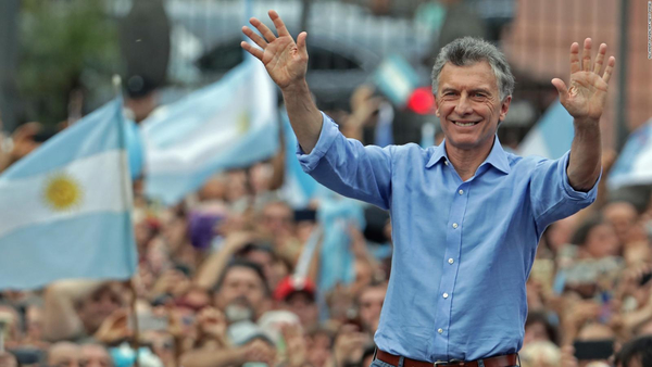 Miles despidieron al presidente Mauricio Macri en Argentina
