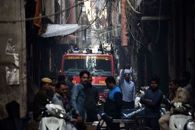 Al menos 43 muertos en incendio de una fábrica en India - Mundo - ABC Color