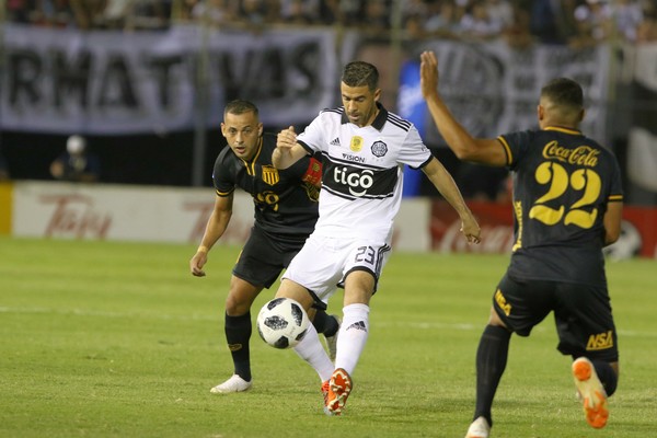 Olimpia y Guaraní juegan este domingo el clásico más añejo » Ñanduti