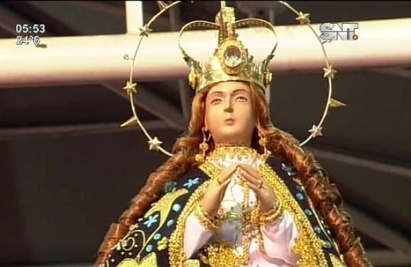 Miles de paraguayos participaron en la misa central en honor a la Virgen de los Milagros de Caacupé - SNT