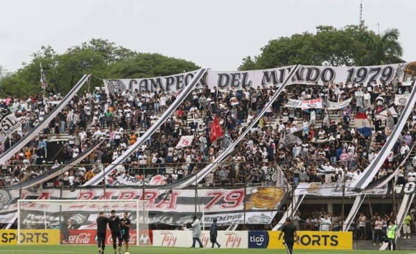 HOY / Dos heridos graves tras percance en gradería sur