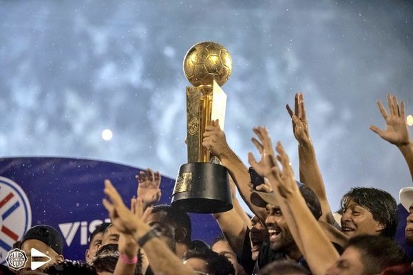 Olimpia logra el tetracampeonato: el festejo del campeón