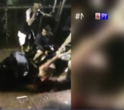 Caída de valla de seguridad deja heridos graves en festejo decano - Paraguay.com