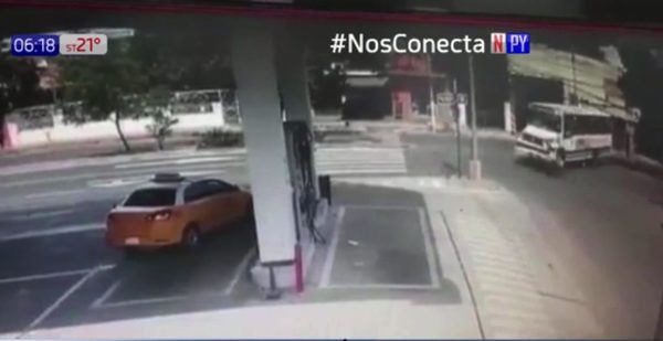 Chofer imprudente ocasiona grave accidente en Asunción | Noticias Paraguay