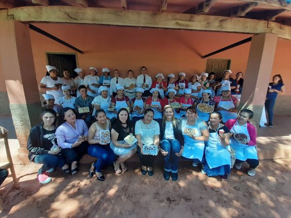 Impulsan curso de repostería en zona rural de San Pedro