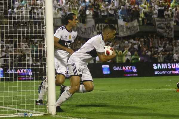 15 toques y gol, pura precisión en el primero de Olimpia ante Guaraní