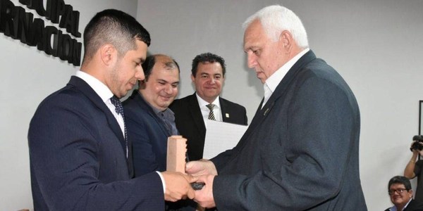 HABILITARON GALERIA DE EX PRESIDENTES DE LA JUNTA MUNICIPAL