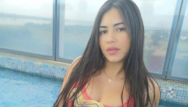 LaurysDyva le creó una cuenta de instagram a una parte de su cuerpo - Teleshow