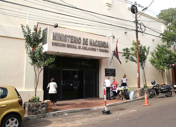 Hacienda abrió investigación contra 'herederos de pensiones'