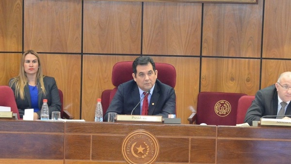 Senador resalta encuesta que lo ubica entre favoritos para Asunción