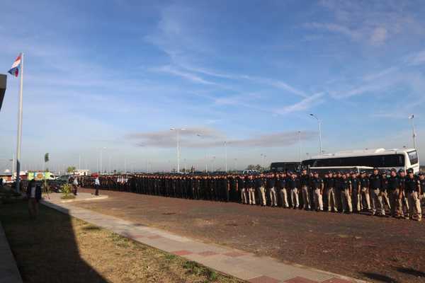 Policía Nacional realizó la presentación del operativo "Fiestas Seguras" » Ñanduti