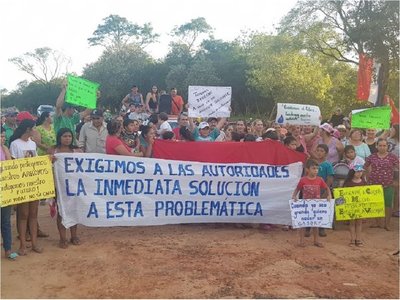Exigen poner fin a contaminación de un arroyo en Paso Yobái 
